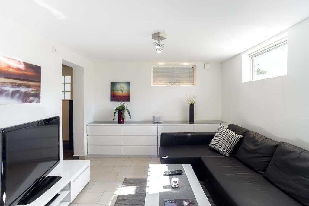 Downtown In Ten - Free Parking Apartment กอเทนเบิร์ก ภายนอก รูปภาพ